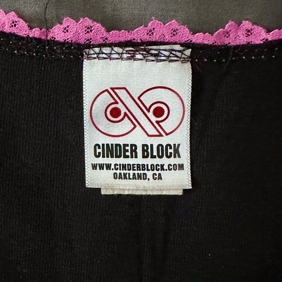 Misfits Vintage Tank Top Y2K Band Tee Punk Rock Black Pink Lace Detail
VTG RARE - Picture 4 of 5